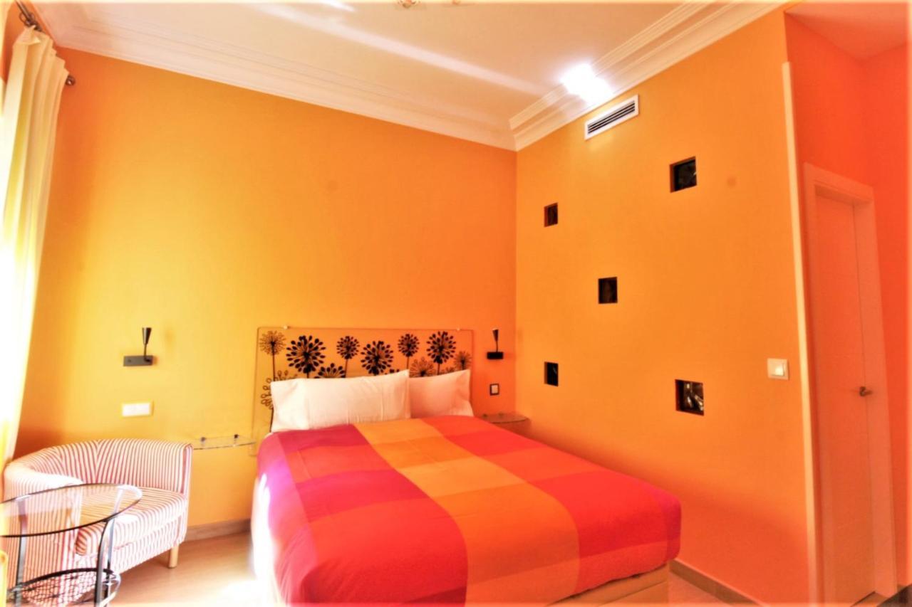 Hostal Arco Iris Madrid Exterior photo