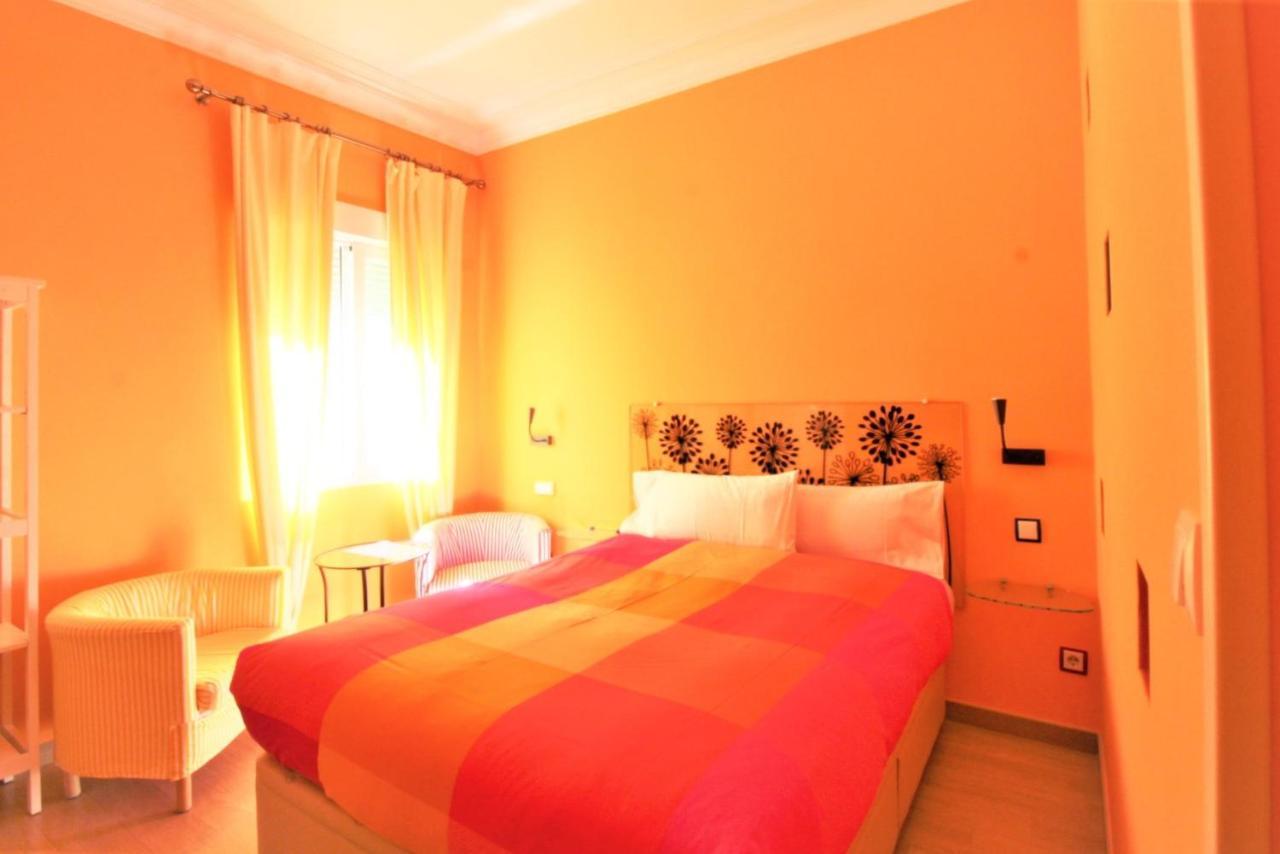 Hostal Arco Iris Madrid Exterior photo