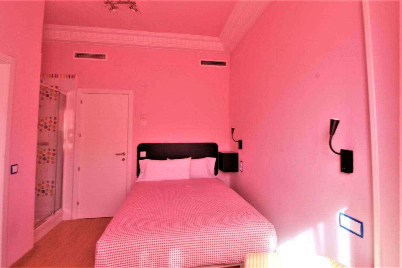 Hostal Arco Iris Madrid Exterior photo
