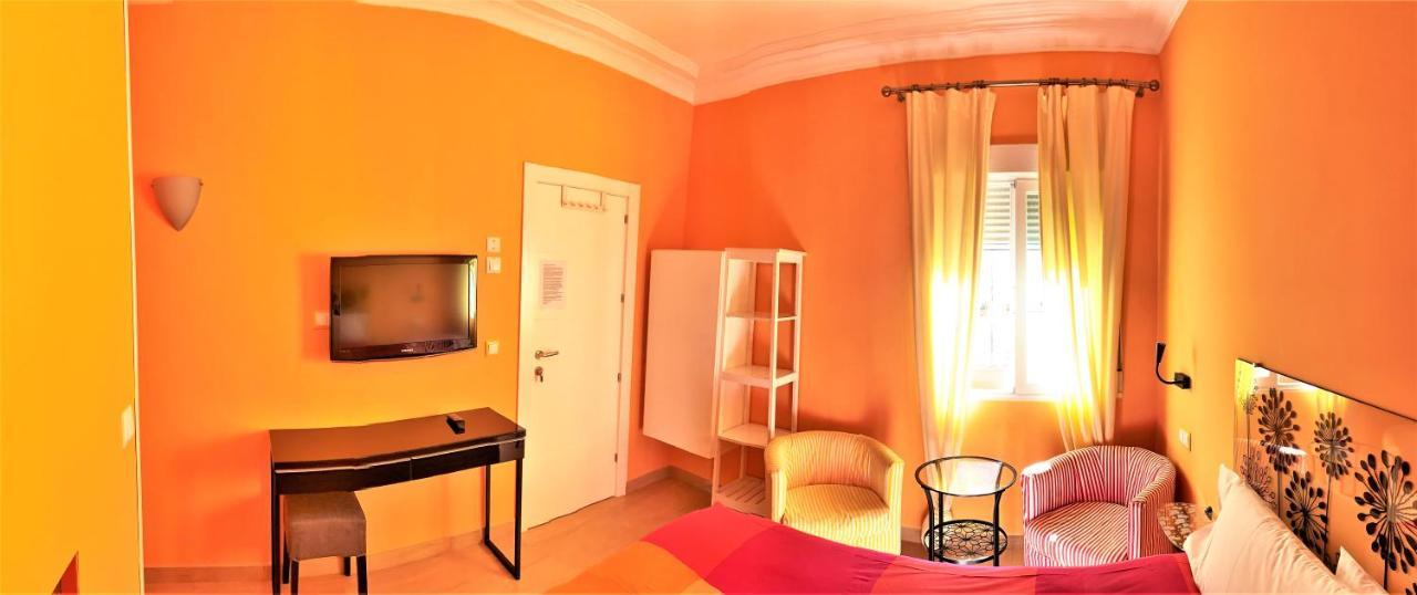 Hostal Arco Iris Madrid Exterior photo