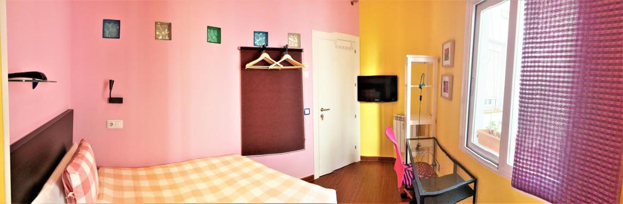 Hostal Arco Iris Madrid Exterior photo