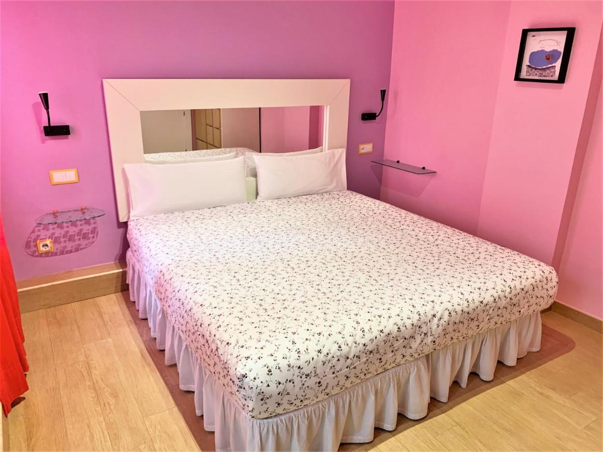 Hostal Arco Iris Madrid Exterior photo