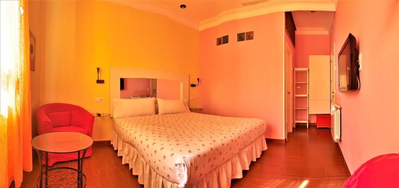 Hostal Arco Iris Madrid Exterior photo