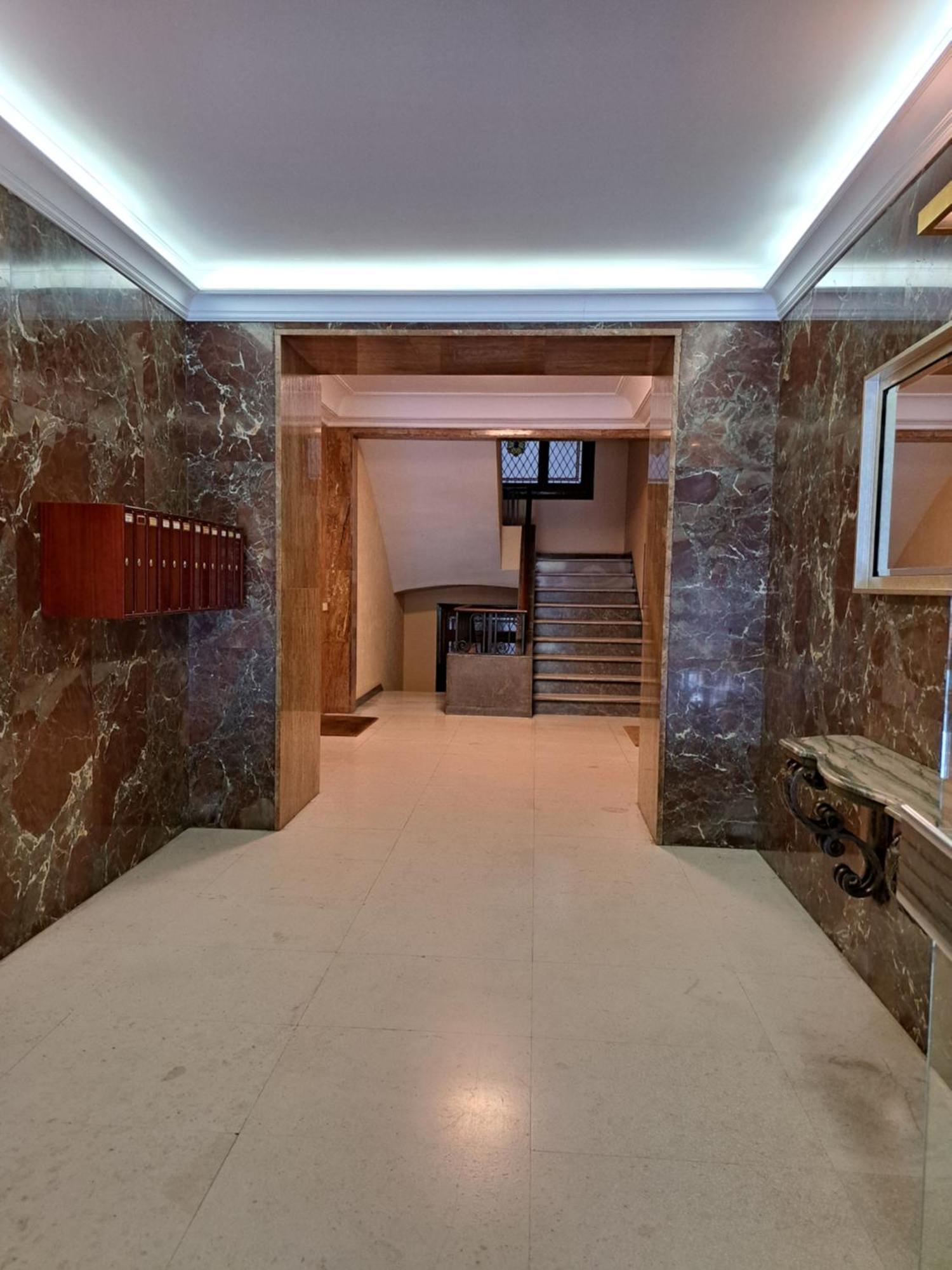 Hostal Arco Iris Madrid Exterior photo