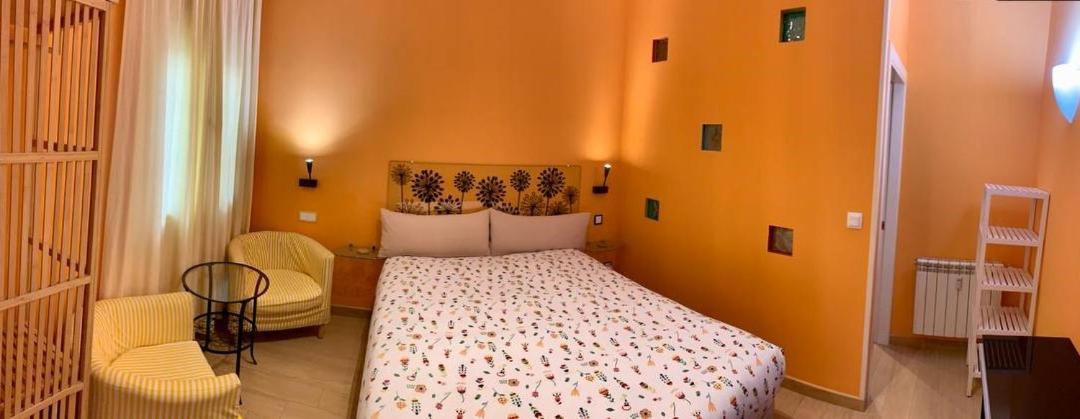 Hostal Arco Iris Madrid Exterior photo