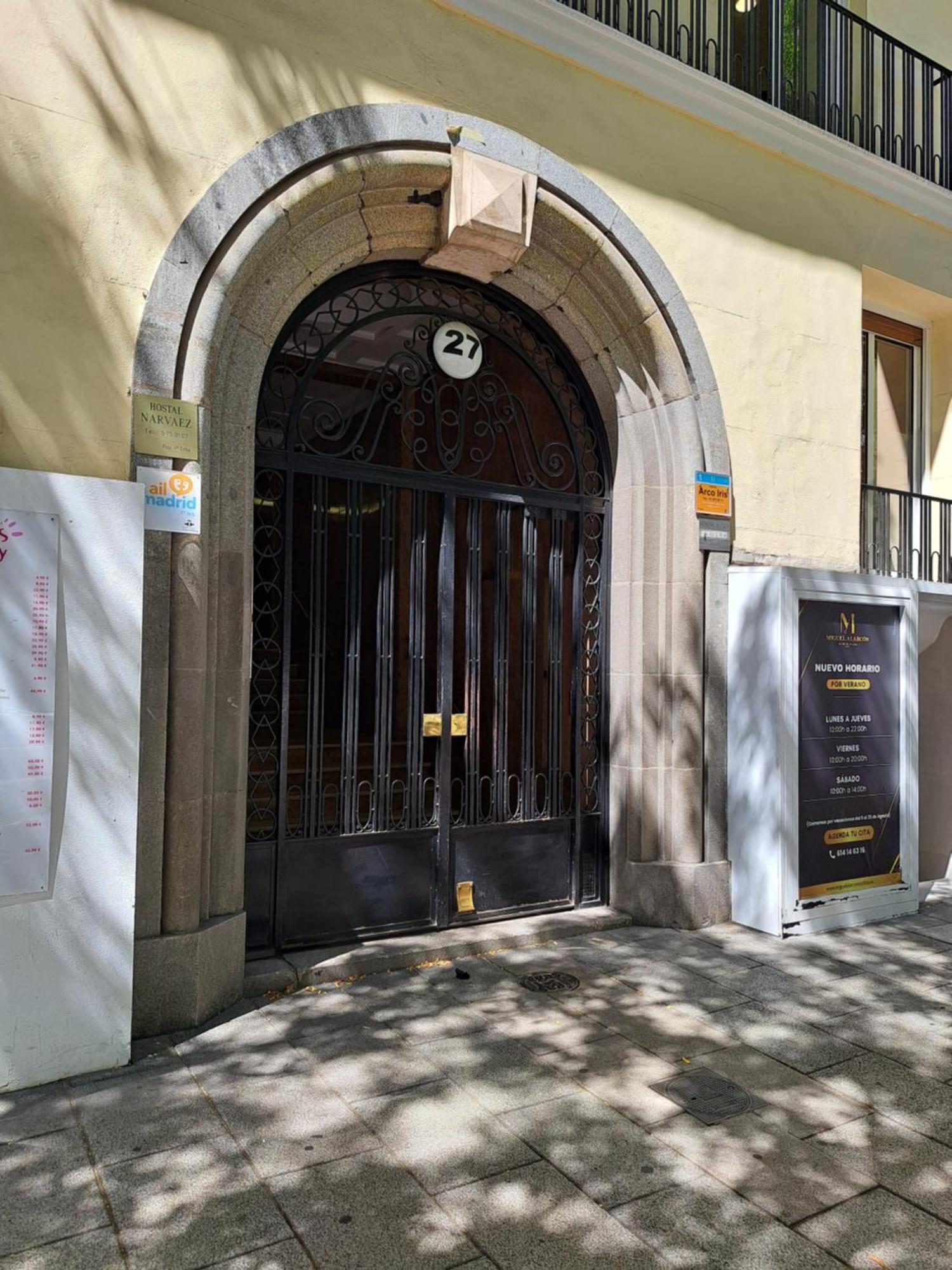 Hostal Arco Iris Madrid Exterior photo